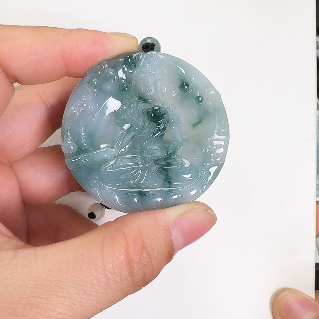 翡翠颈饰未镶嵌大势至