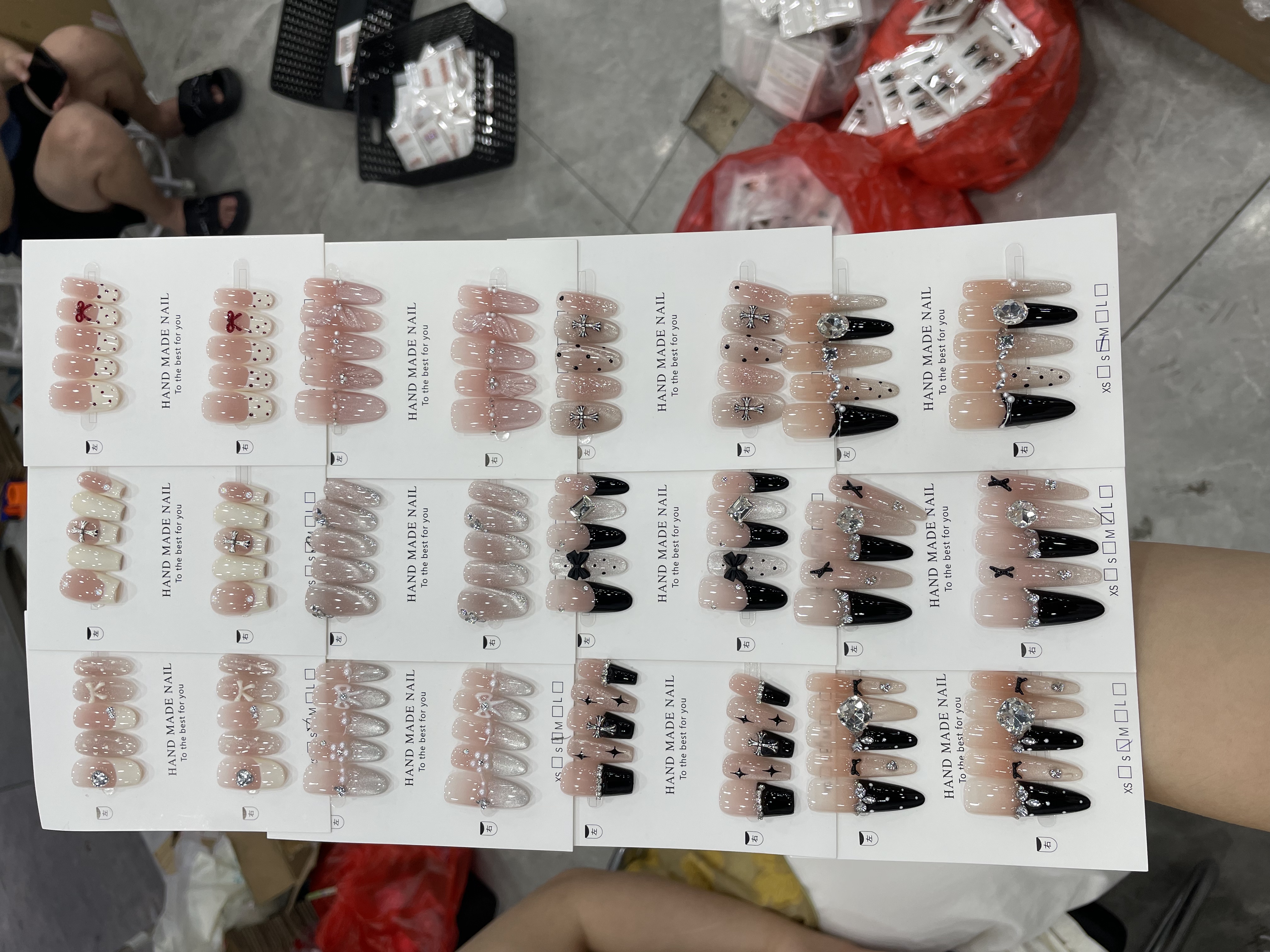 批发穿戴甲5M新款长短猫眼美甲供应链
