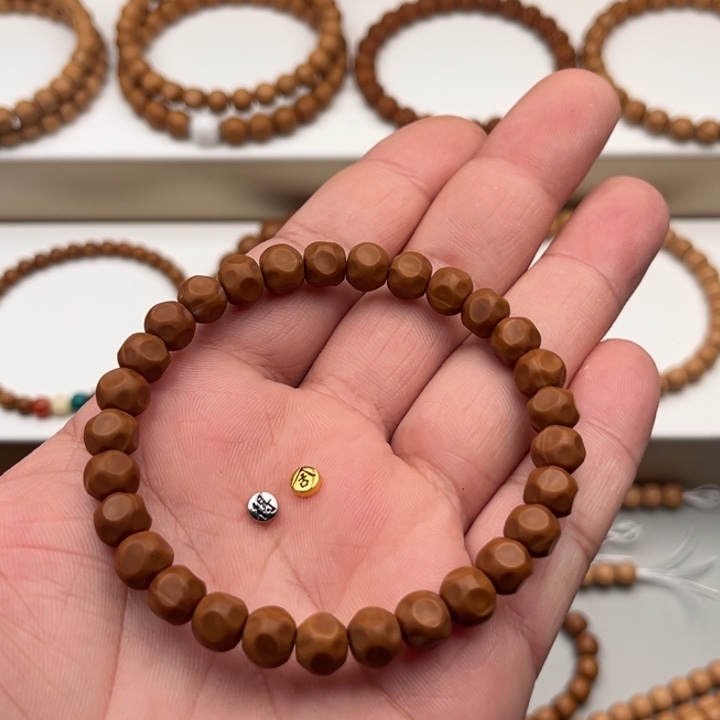 @***乐猴头核桃吊坠方糖➕镶嵌