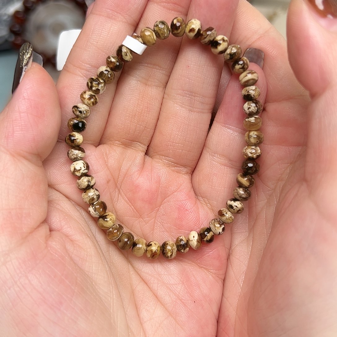 琥珀未镶嵌裸石抚顺琥珀10117五