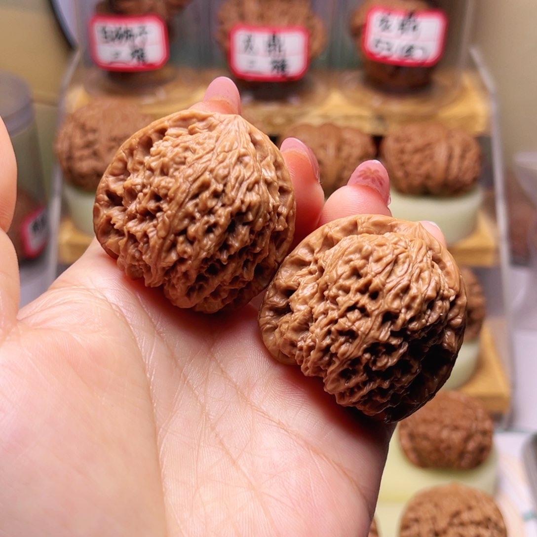 文玩核桃吊坠40尺南江石