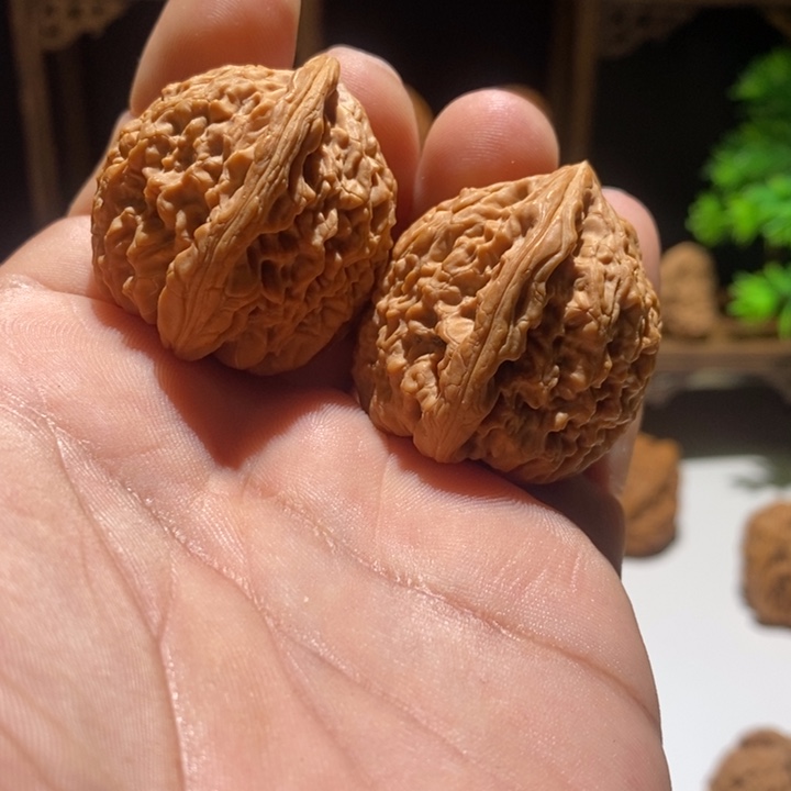 衣***装核桃手串/手链涿鹿姜黄皮南将石