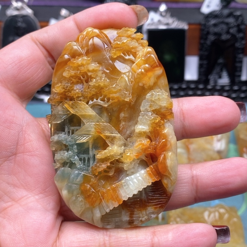 【闪购商品】蛇纹石玉颈饰未镶嵌风***?