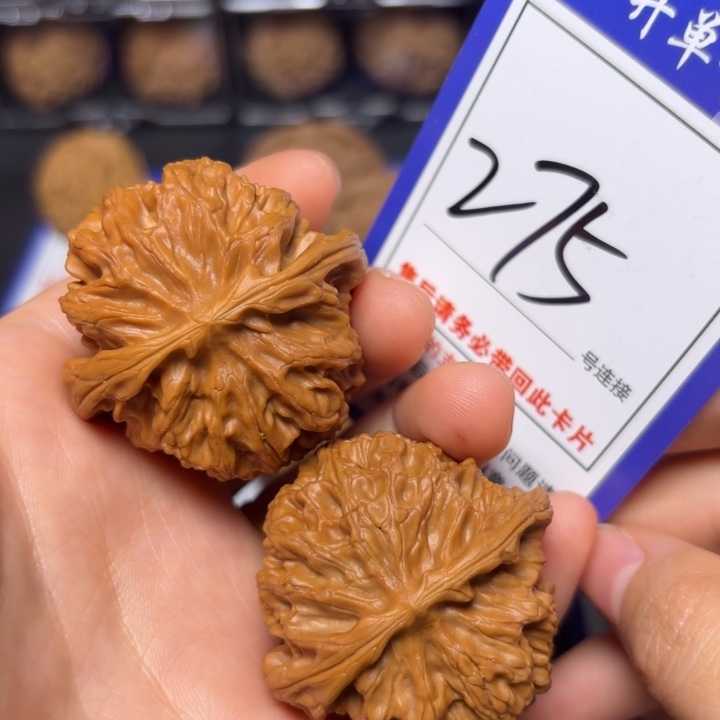 文玩核桃把件42苹果园275