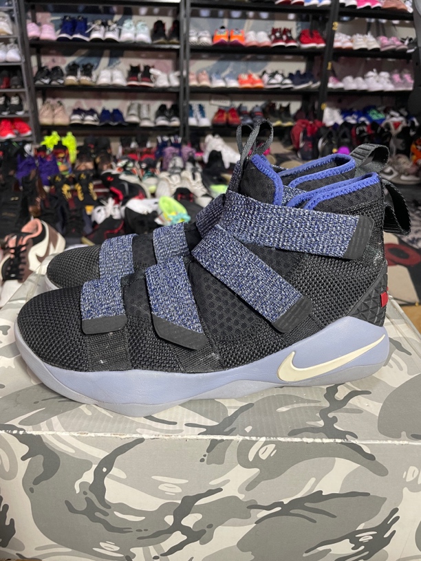 90新 NIKE/耐克 左内衬瑕疵 40.5码255/LeBron Soldier11 篮球鞋