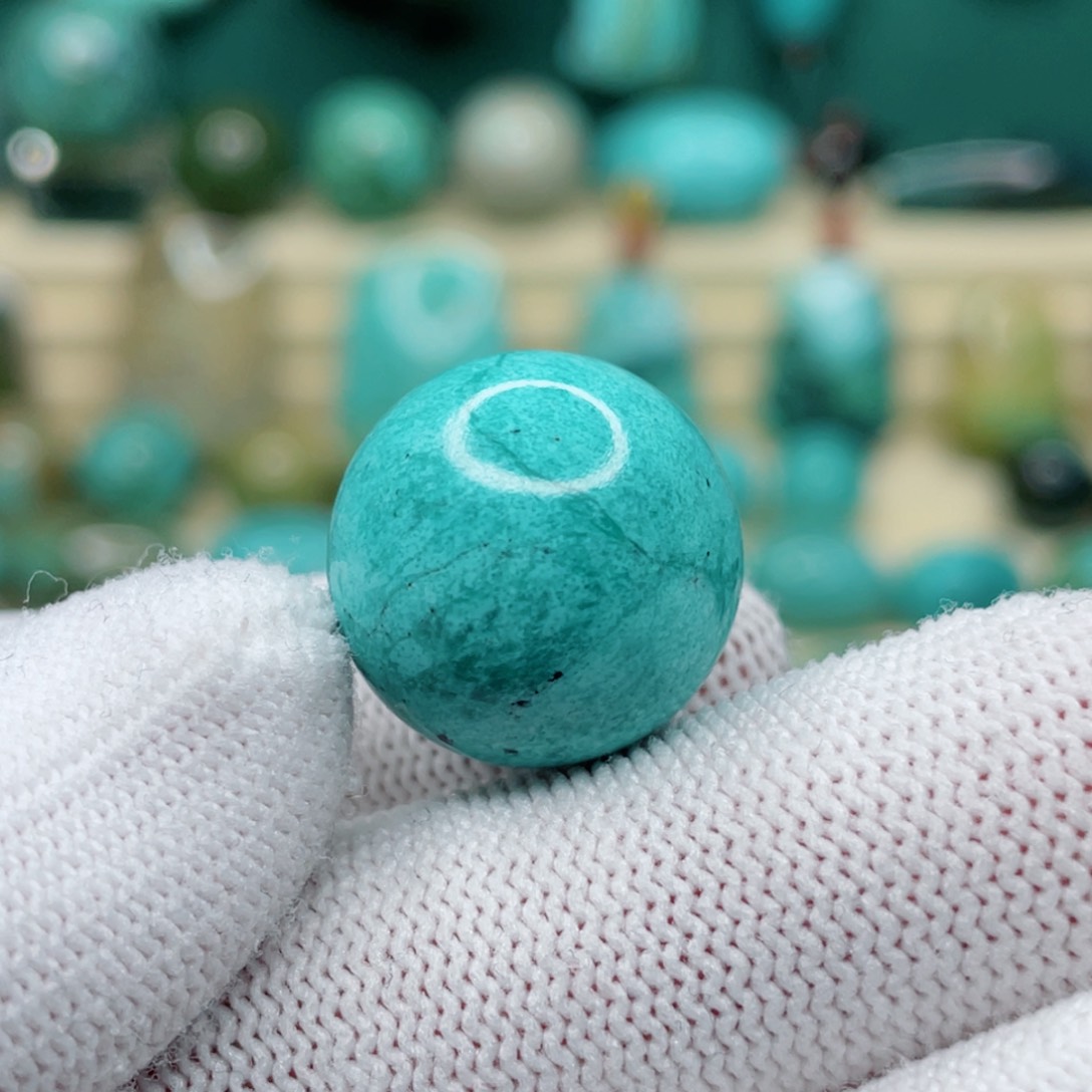 未镶嵌绿松石珠宝奇石