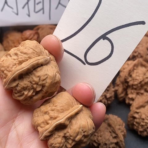 桃核吊坠36全品一根筋