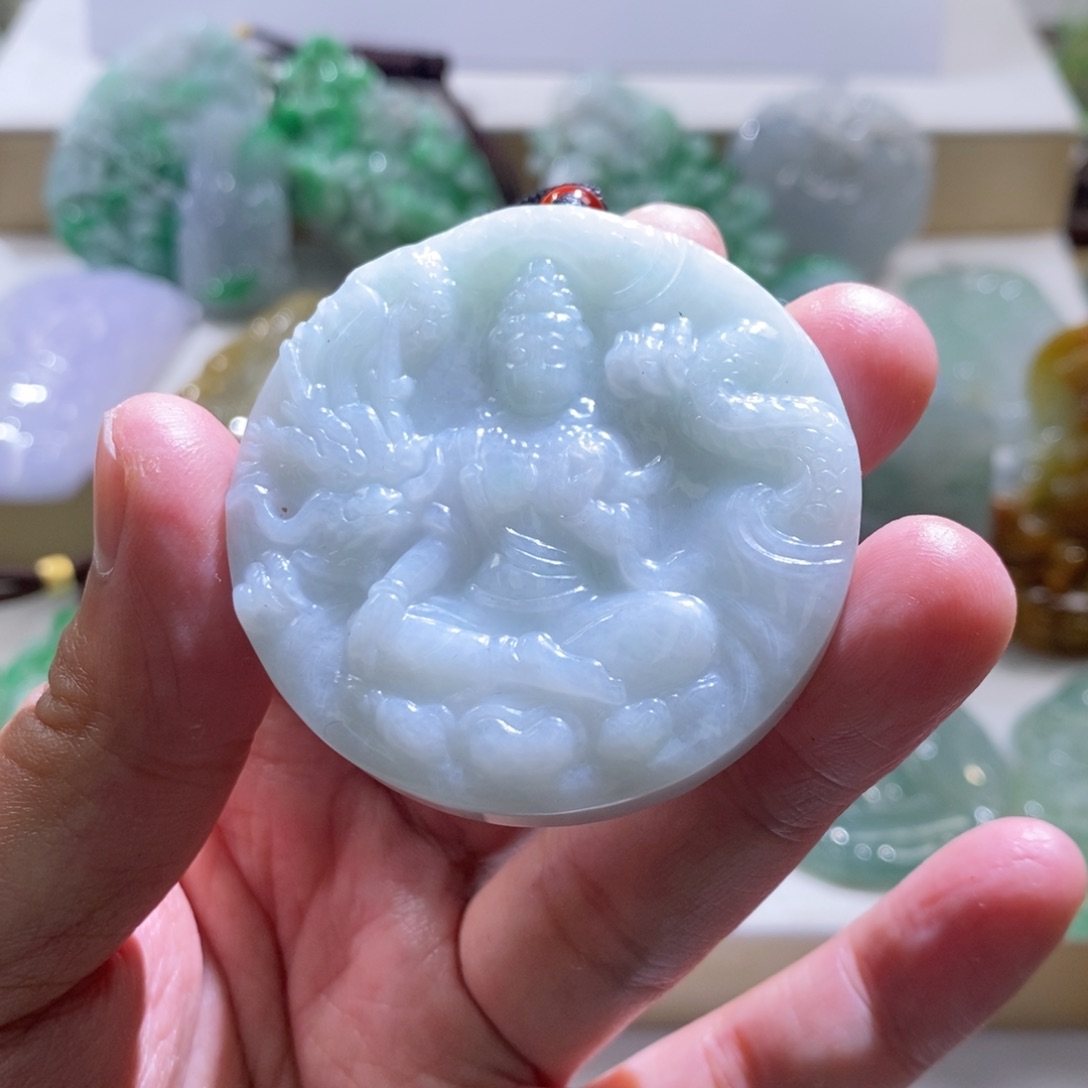 【闪购商品】翡翠颈饰未镶嵌观音