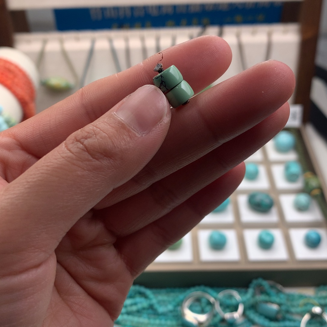绿松石配饰未镶嵌