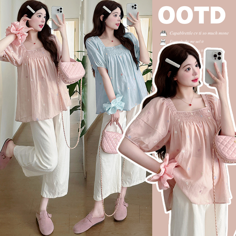 甜美风孕妇装夏季外穿韩版新款显瘦款绣花方领短袖娃娃衫衬衫上衣