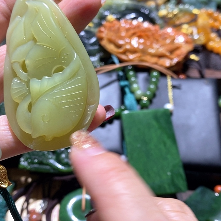 岫玉毛衣链未镶嵌