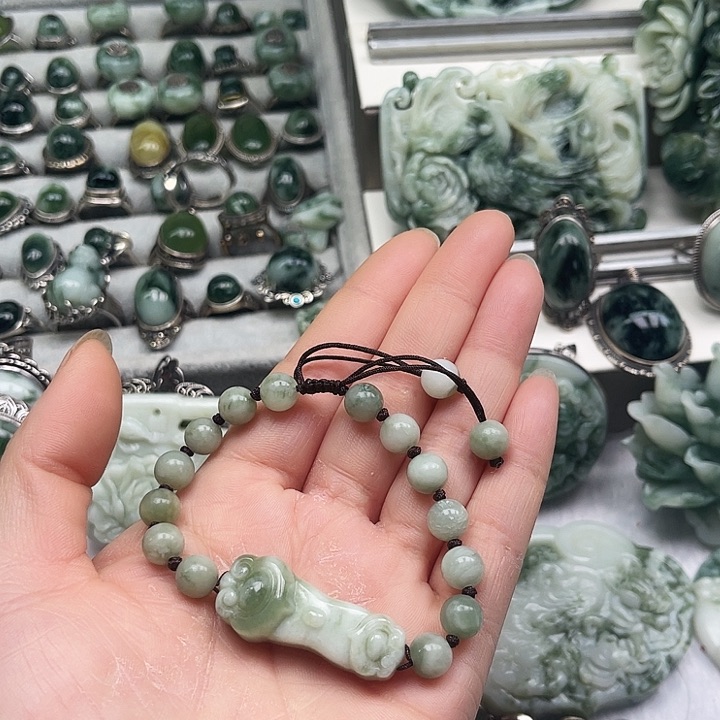 蛇纹石玉手链未镶嵌