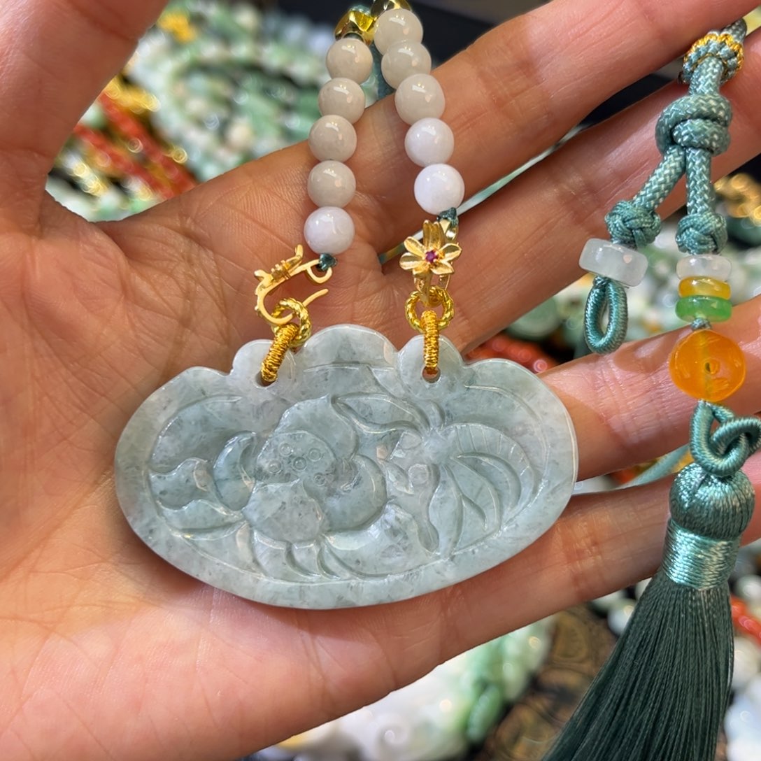 翡翠颈饰未镶嵌待编款