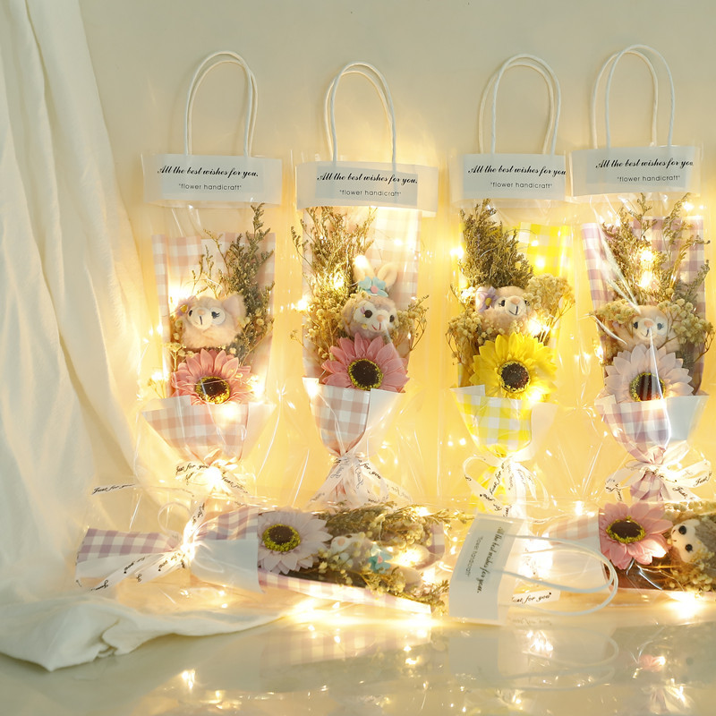 三八女神节袋装满天星干花公仔花束送男女朋友老婆生日妇女节礼物