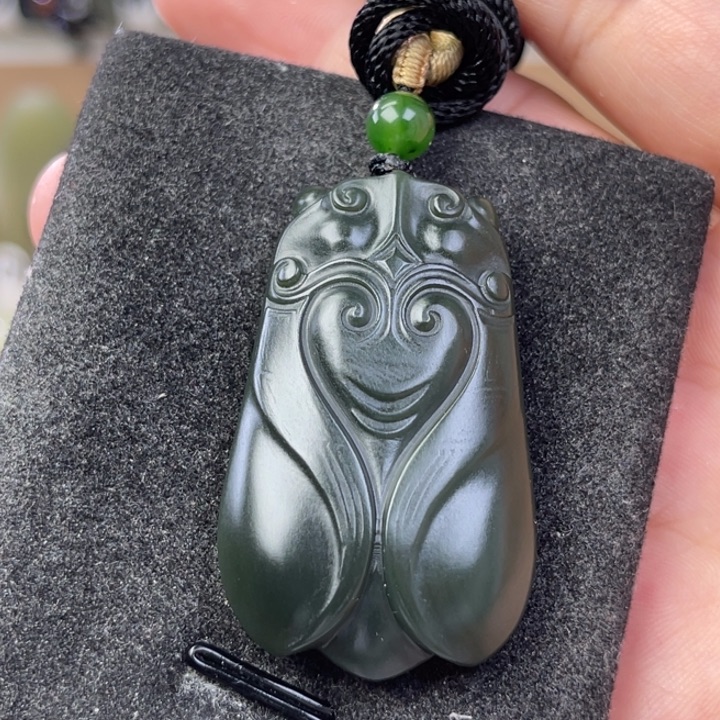 风***光和田玉未镶嵌颈饰
