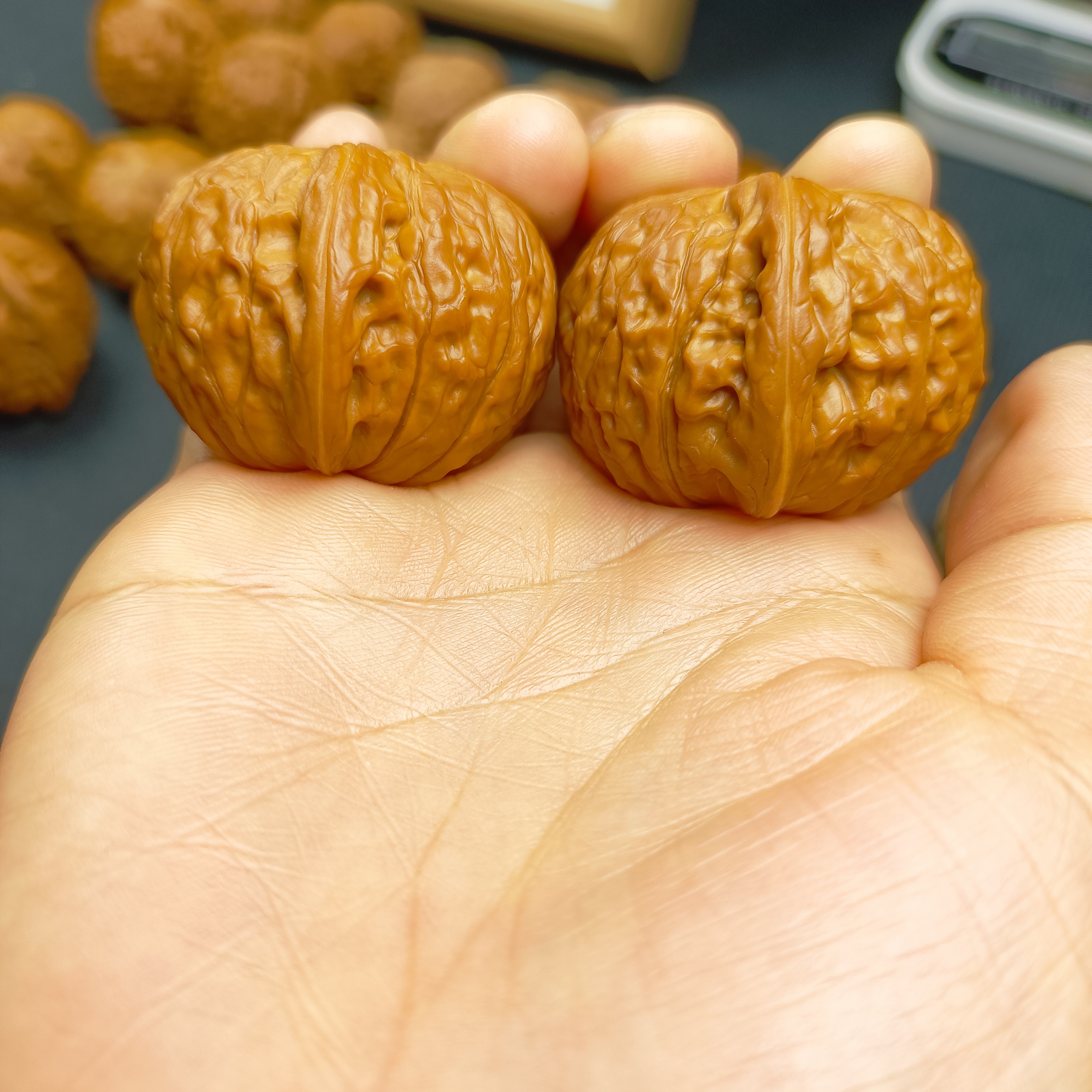 37.5尺铁锤妹妹文玩核桃