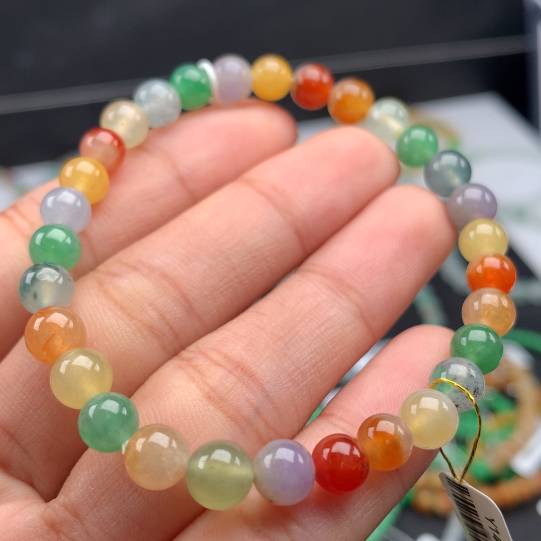 翡翠手镯未镶嵌卡