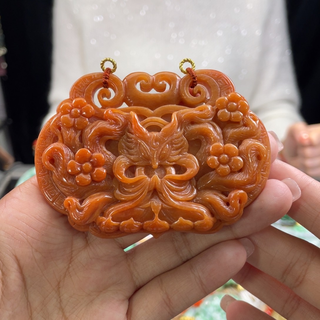 翡翠颈饰未镶嵌洛*代编织