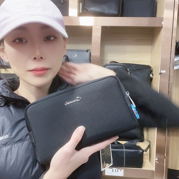 牛皮直播间密码锁男包