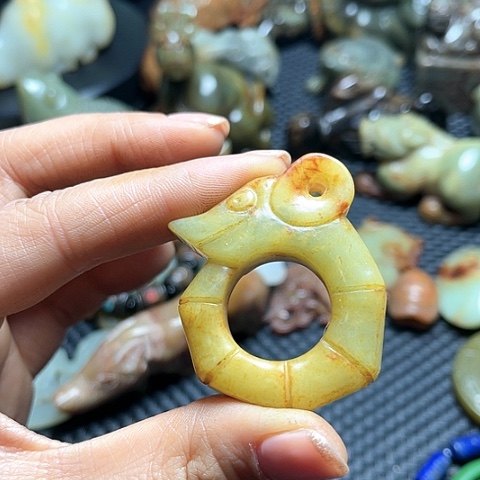 白玉菩提吊坠摆件