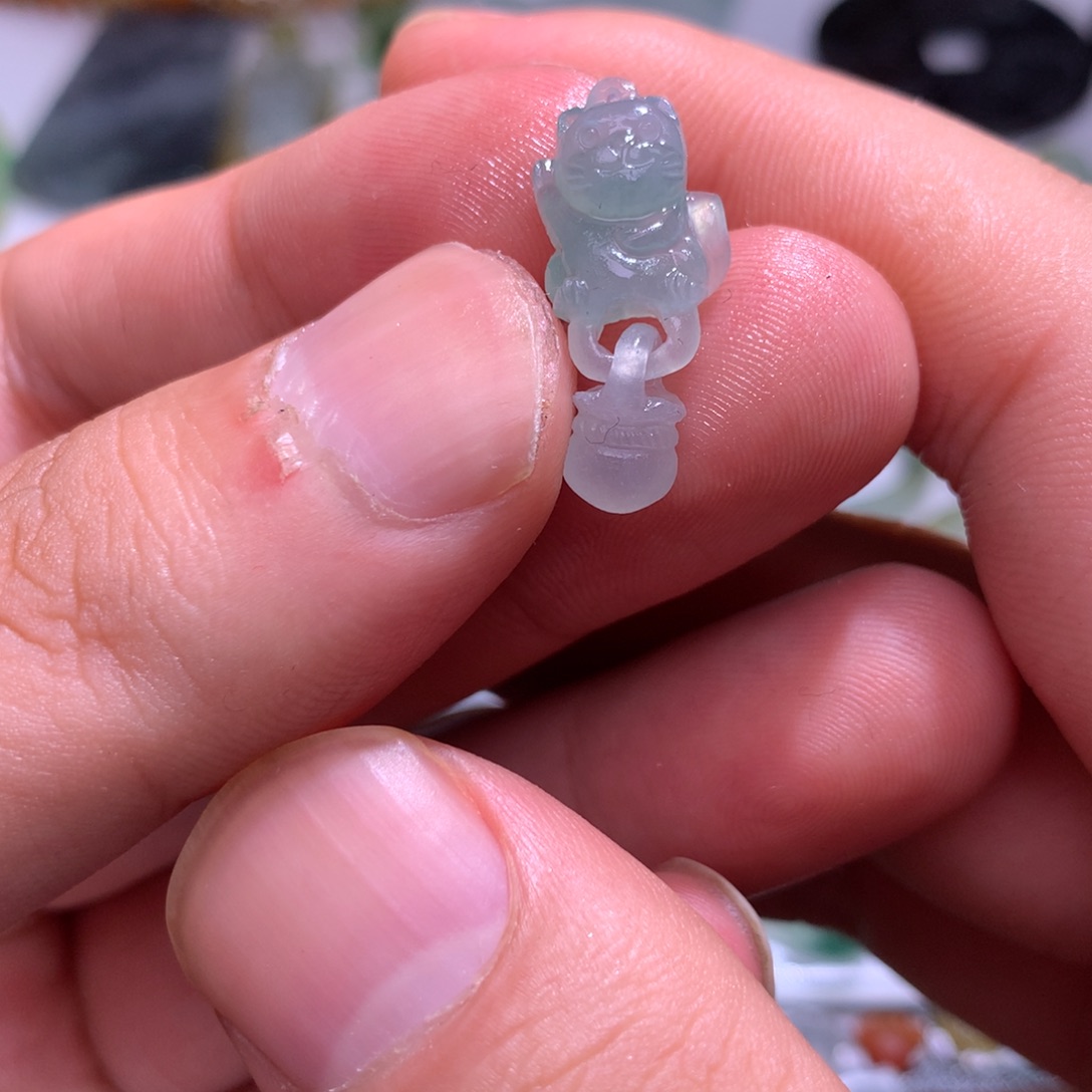 定制翡翠未镶嵌毛货