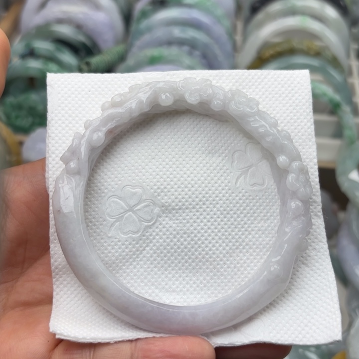 翡翠未镶嵌手镯58.3圈205