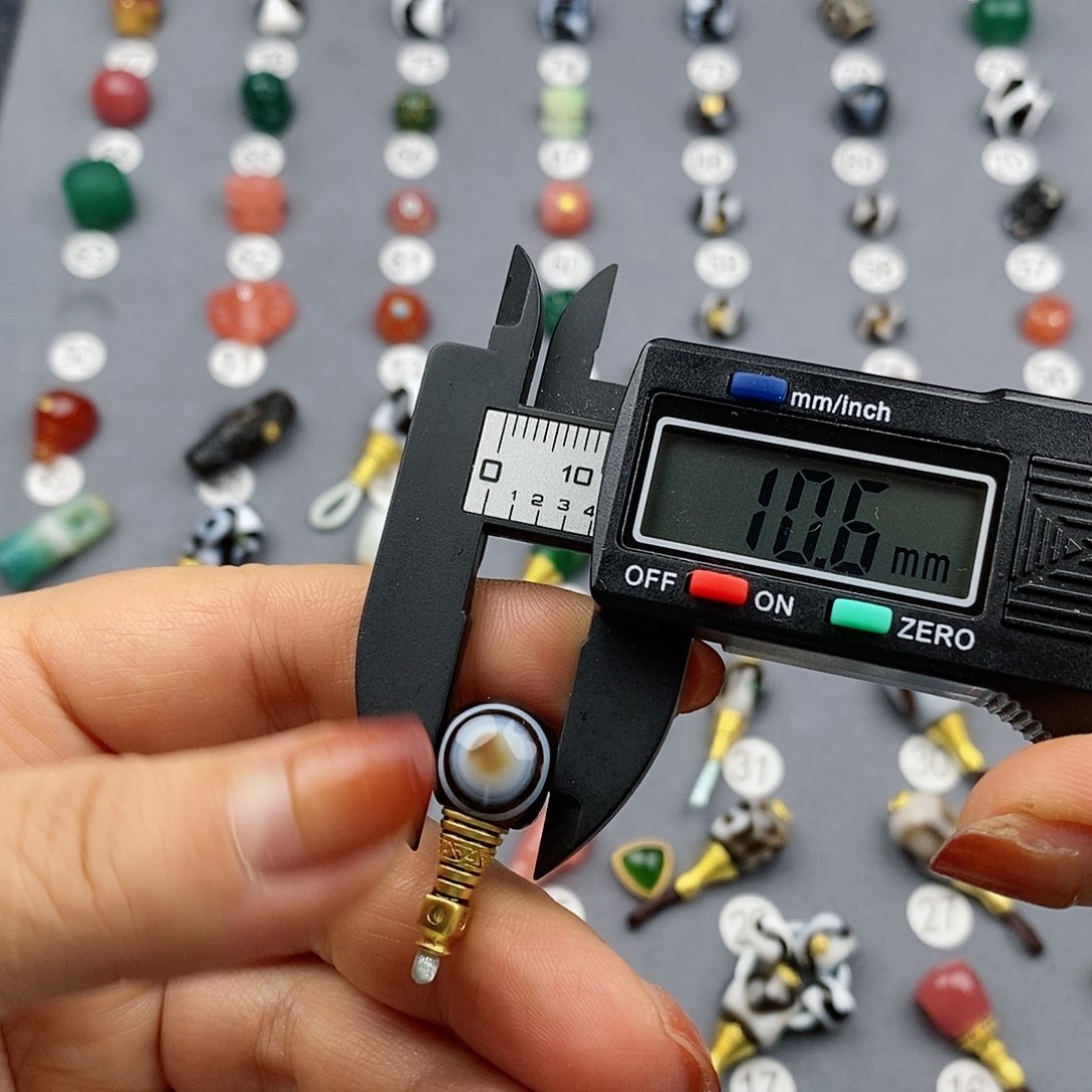 玛瑙/玉髓饰品合金