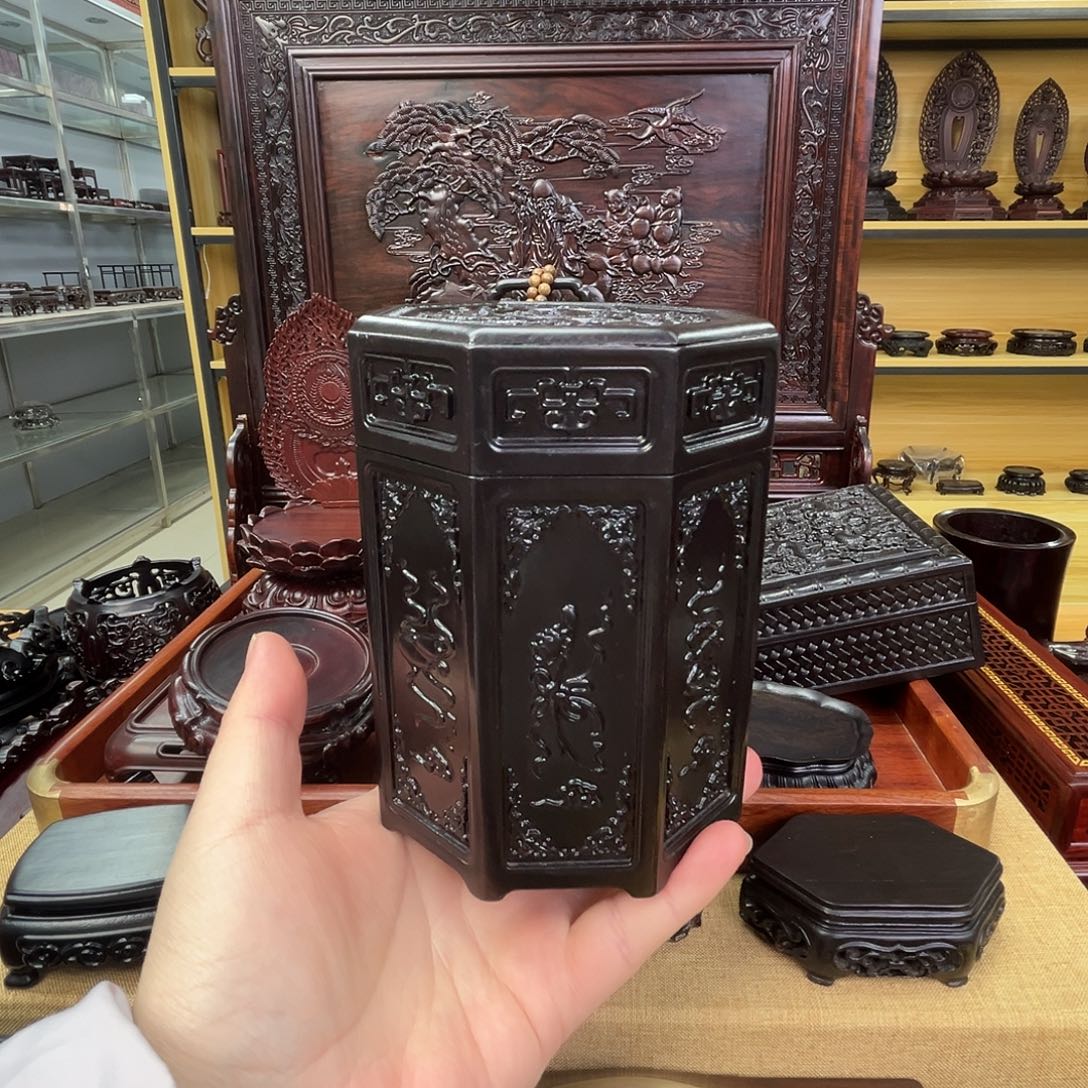 东非黑黄檀（紫光檀）八角茶叶罐直径9.5高13.5厘米