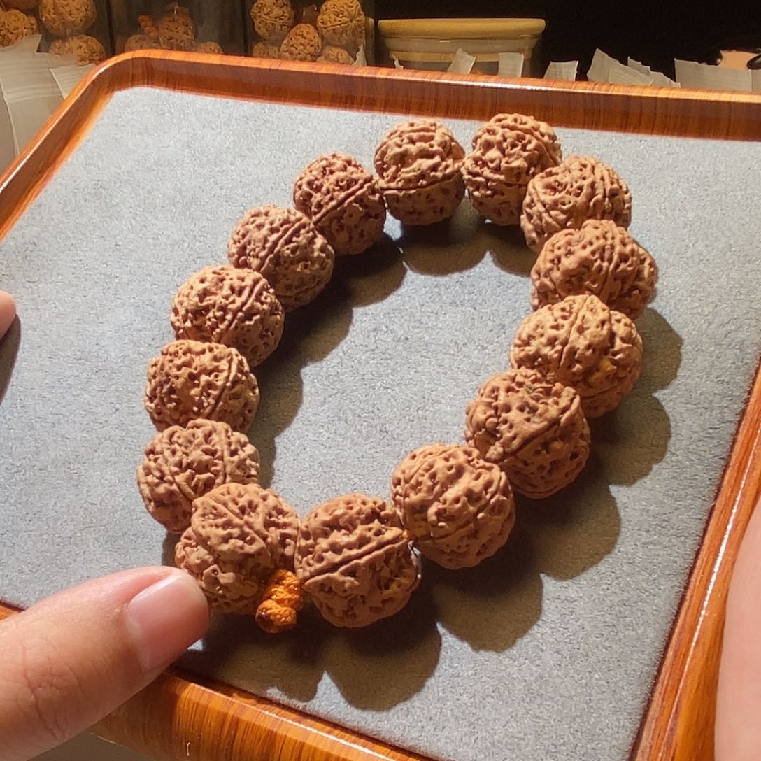 吊坠金刚菩提粱满肉原生态梅花23mm