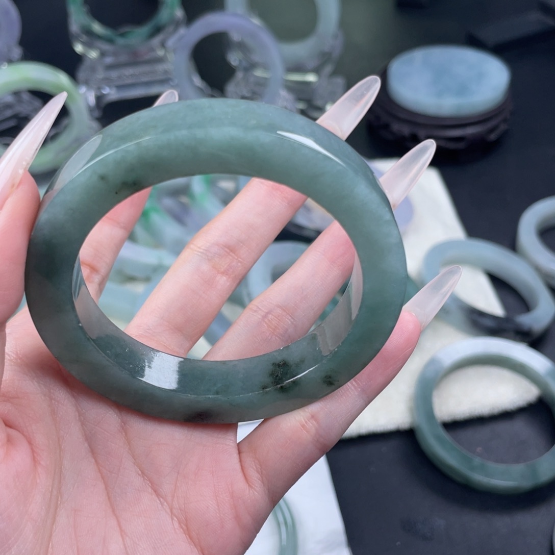 小***宝定制翡翠未镶嵌圆条纹裂漏