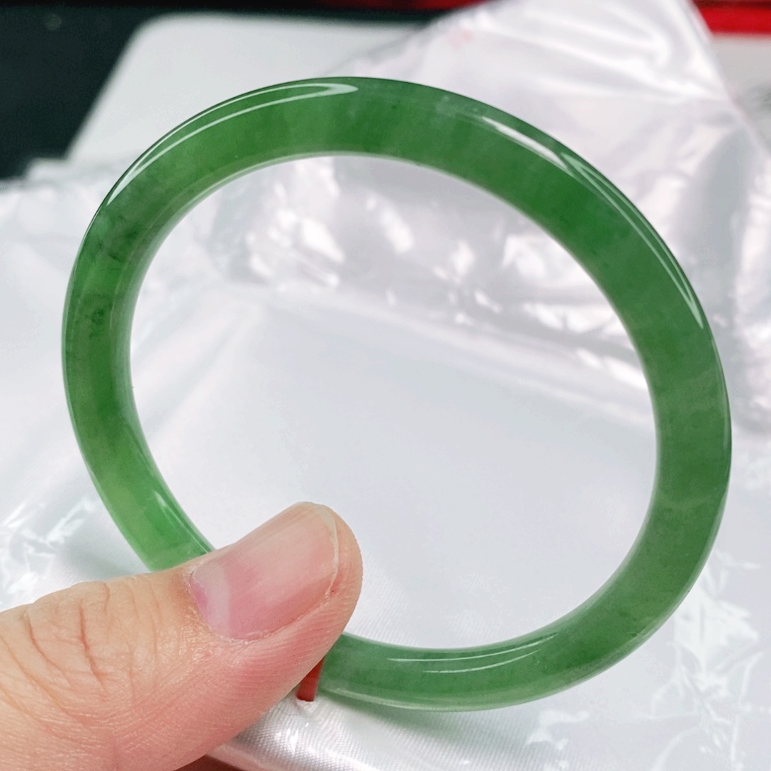 未镶嵌手镯翡翠53.8圈口圆条