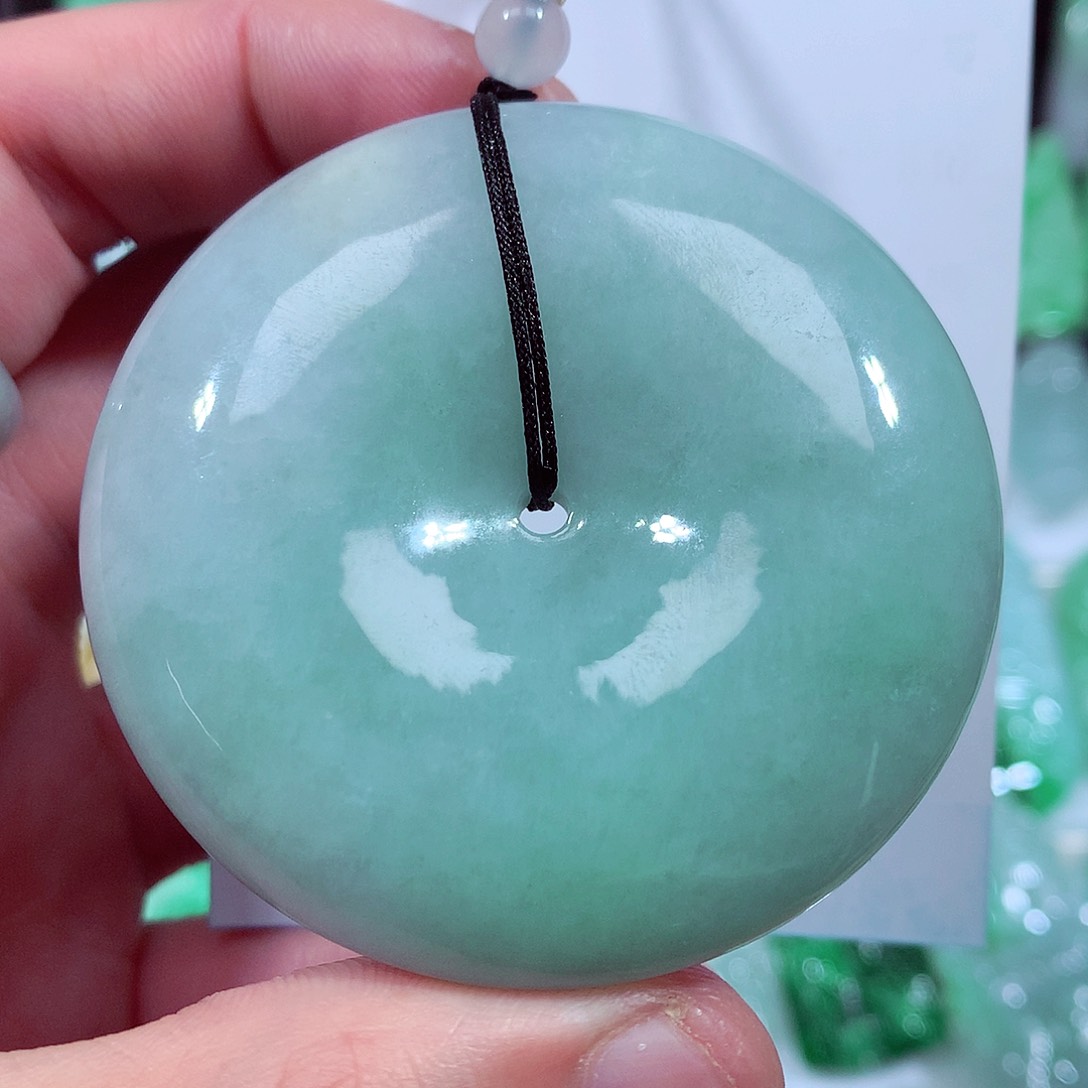 翡翠颈饰未镶嵌缅甸翡翠