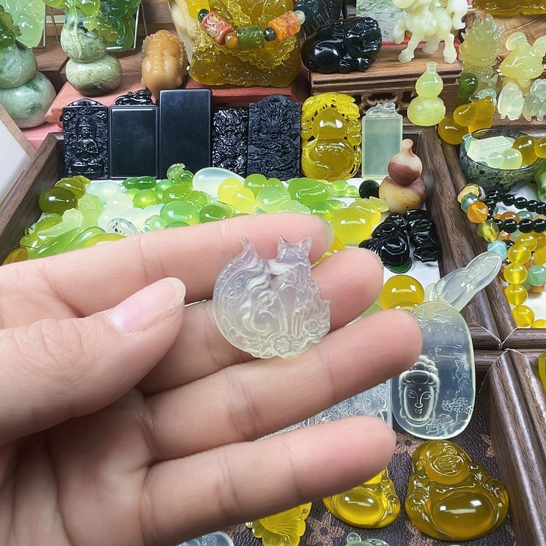 岫玉未镶嵌吊坠(不含链)