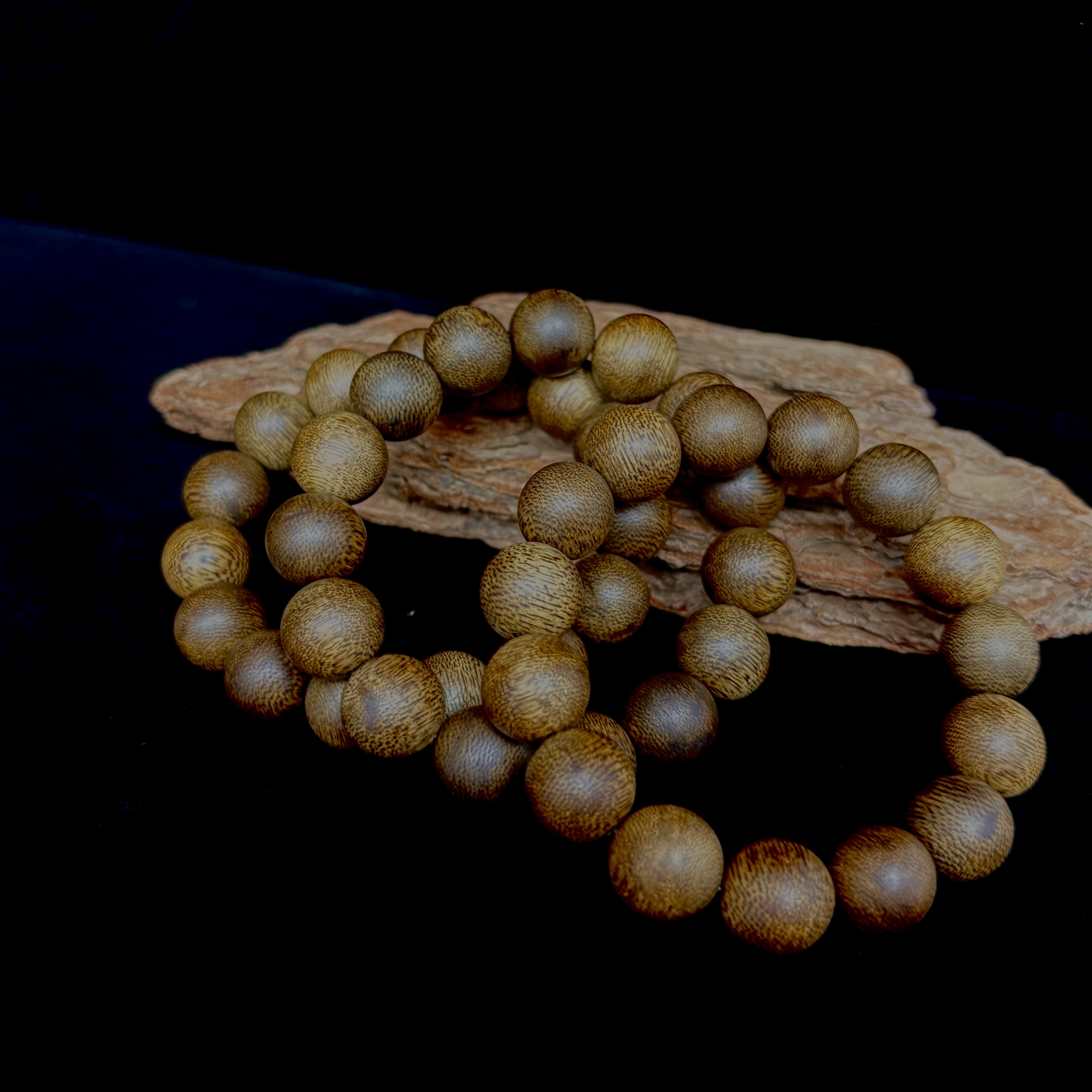 沉香【奶爸珠宝】S1-488越南芽庄老料沉香圆珠手串多样性发其一