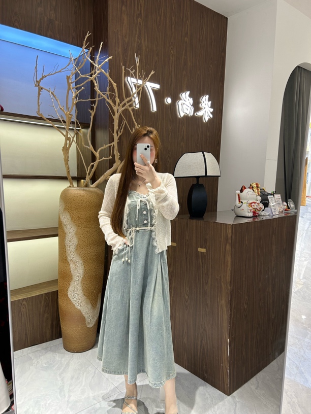 连衣裙A字裙复古吊带两件套