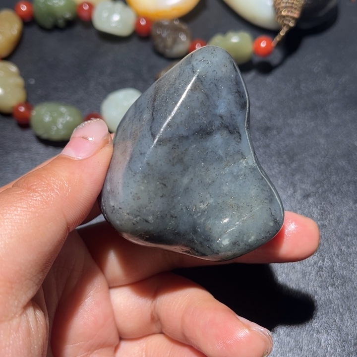 和田玉未镶嵌珠宝奇石