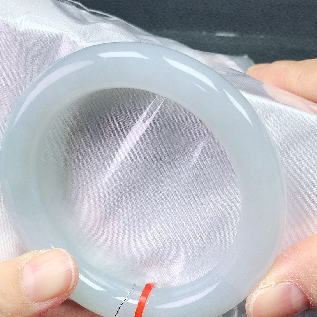 翡翠手镯未镶嵌57胖