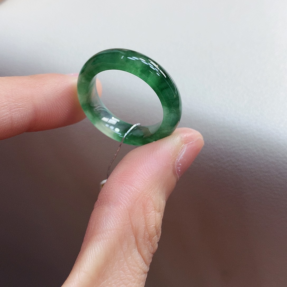 翡翠戒指未镶嵌18号
