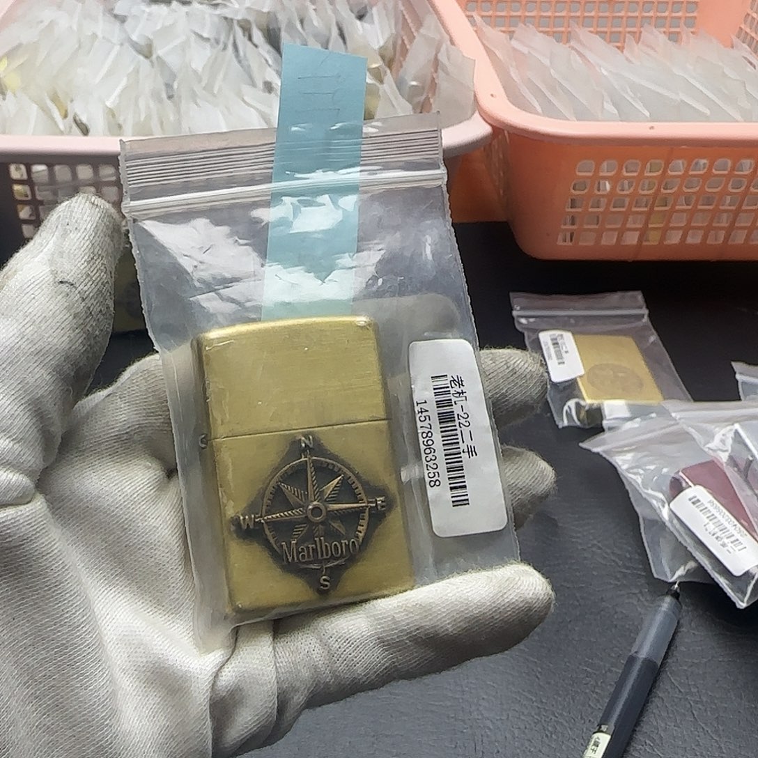 剑***锋果果二手默认瑕疵97万宝路指南针