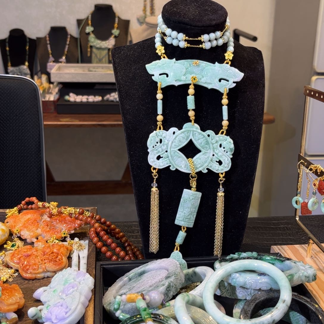 翡翠颈饰未镶嵌待编款