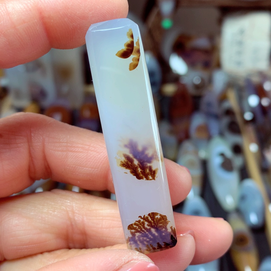 玛瑙/玉髓颈饰未镶嵌