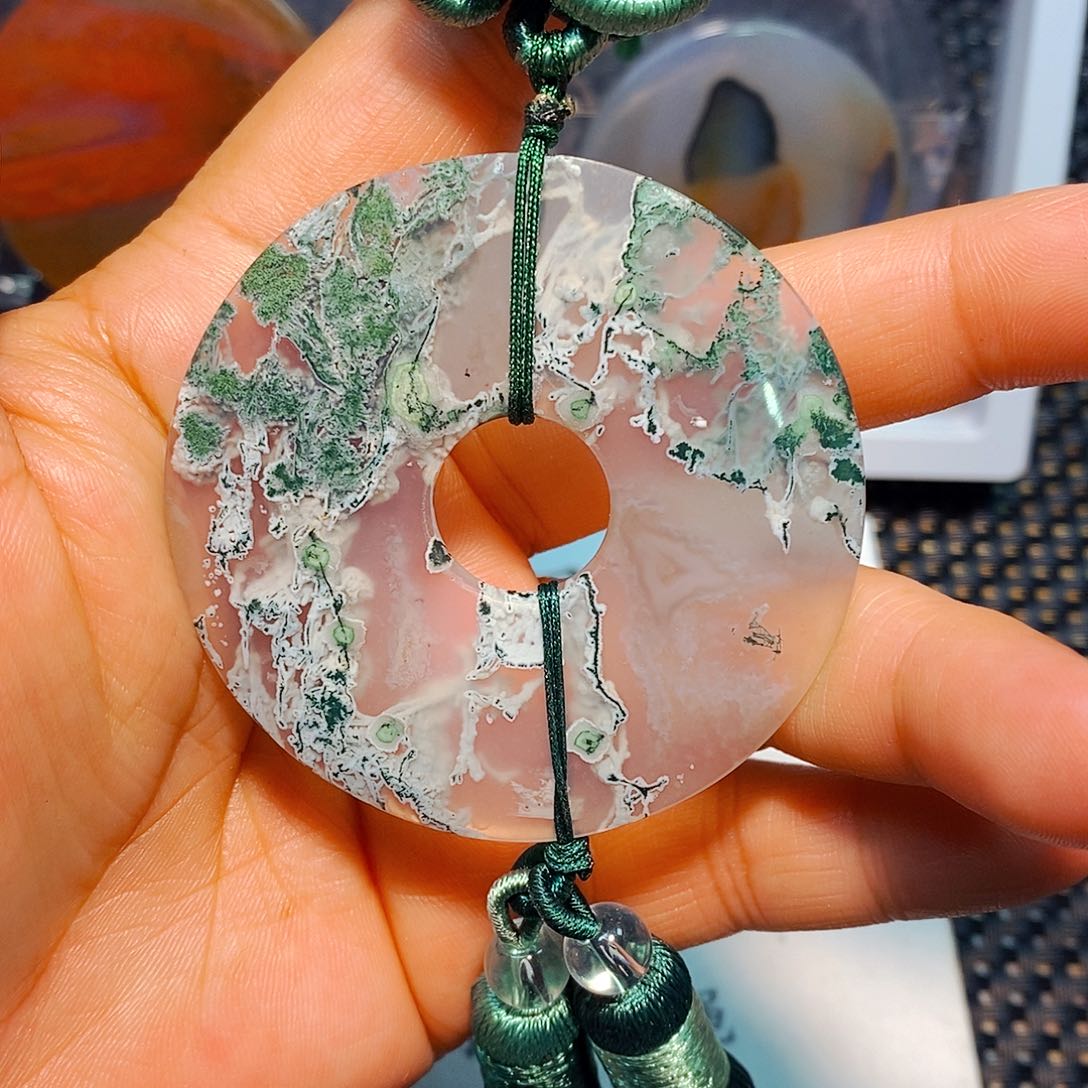 玛瑙/玉髓颈饰未镶嵌