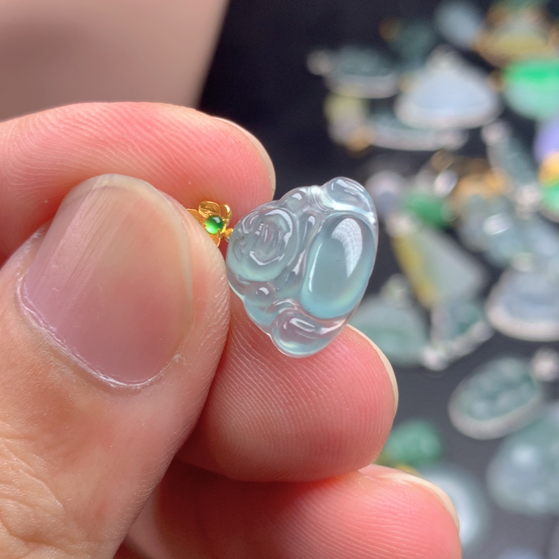 【闪购商品】翡翠18K金镶嵌颈饰翡翠