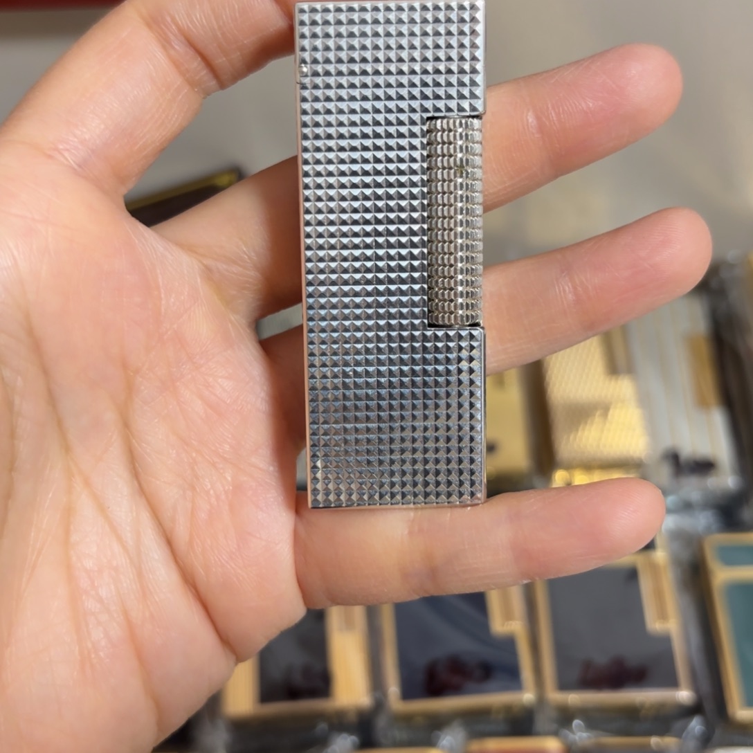 都登卡中古打火机