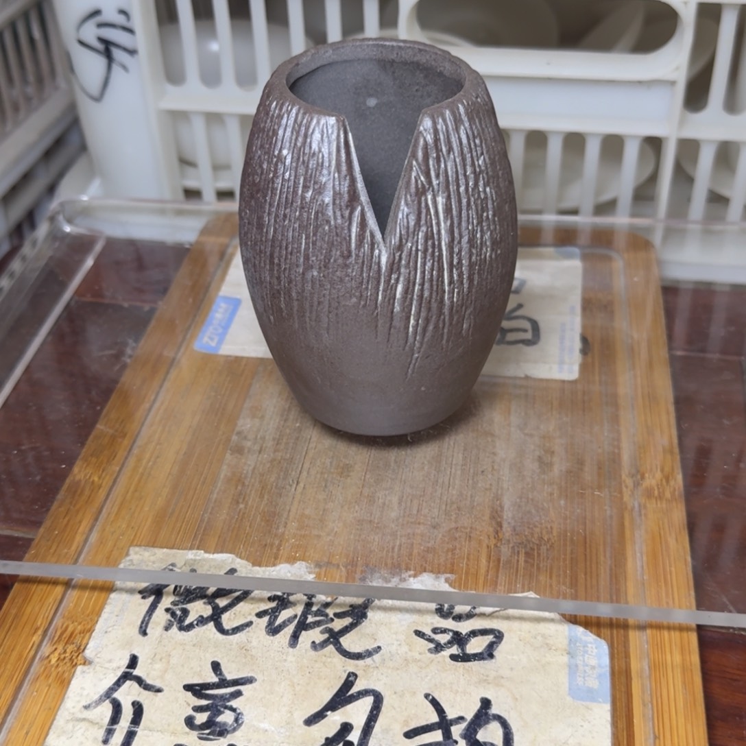略有微瑕疵介意勿拍陶瓷器皿@