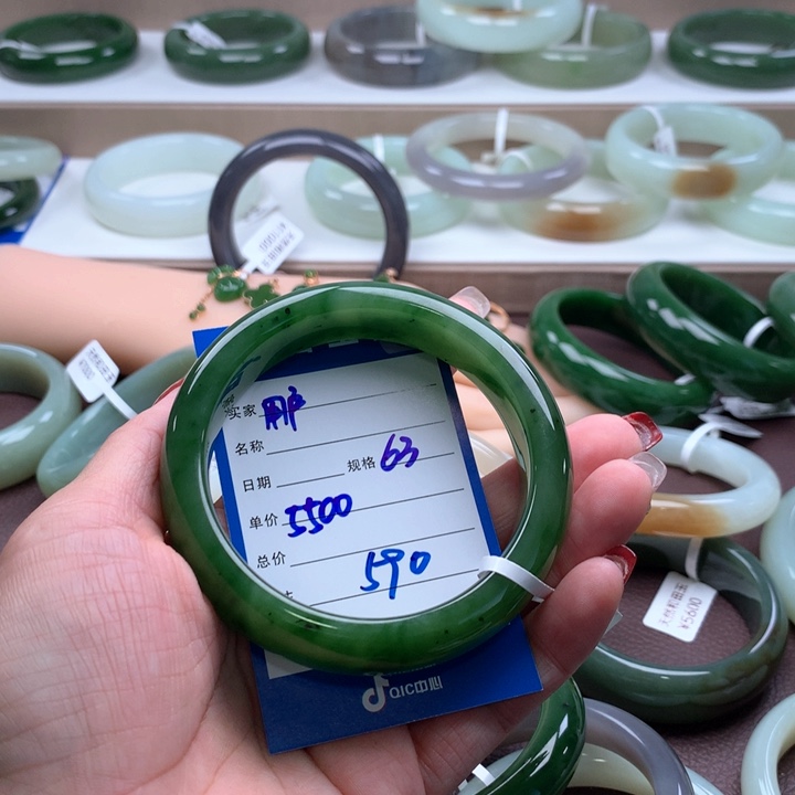 和田玉手镯未镶嵌用****7