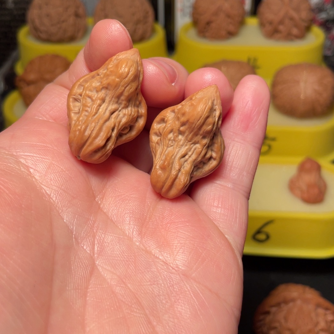 文玩核桃把件鸳鸯核桃