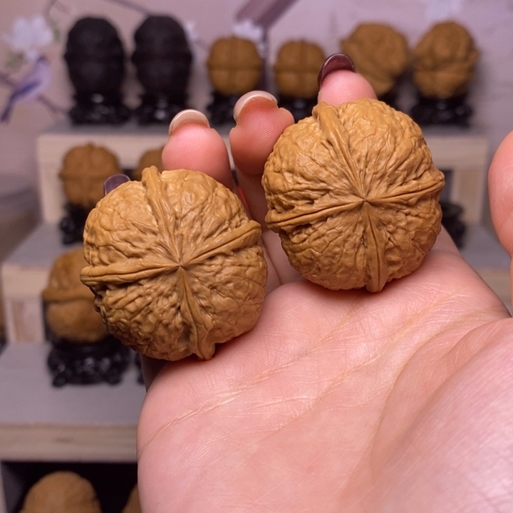 文玩核桃把件5Y—球四棱39.5尺47克