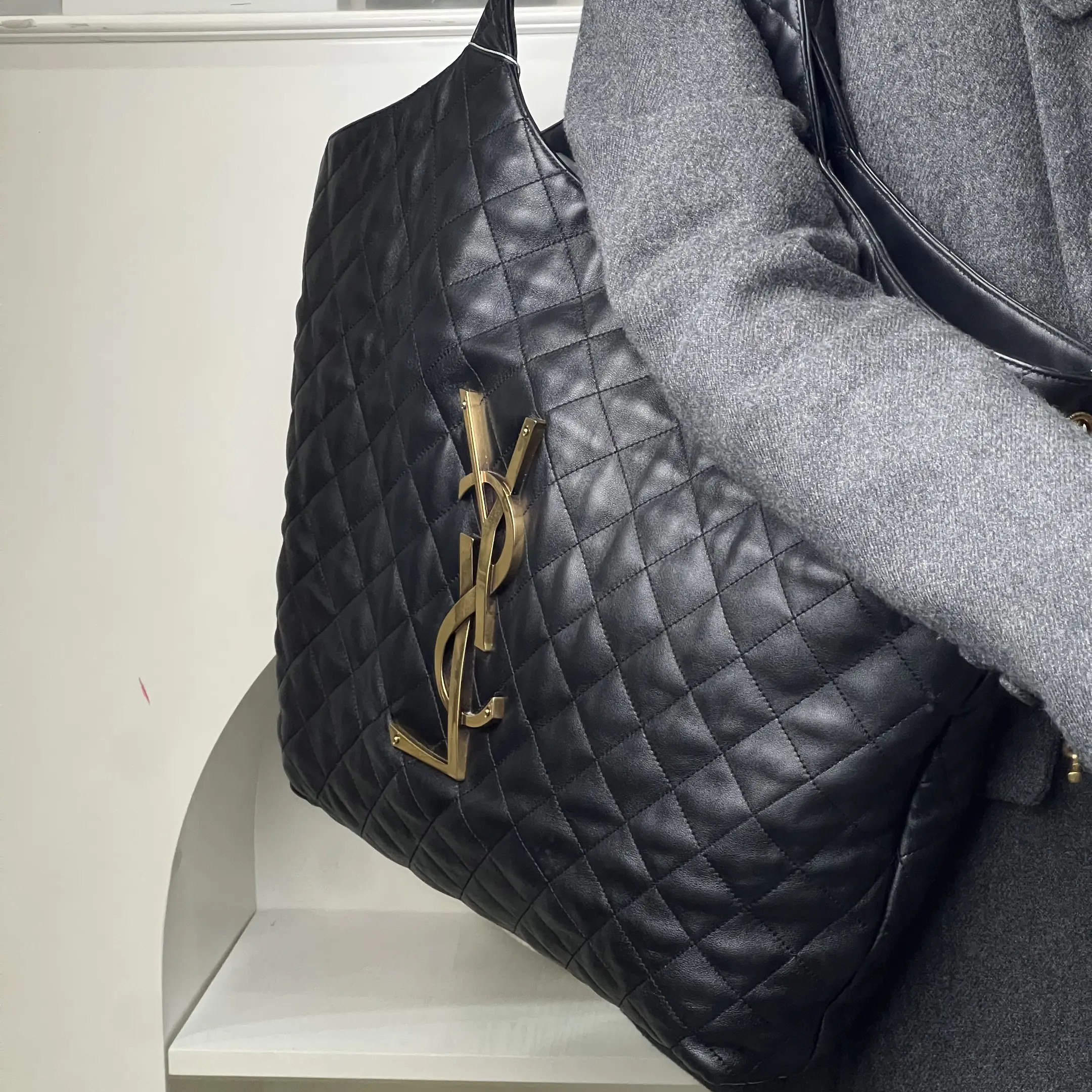 95新 YSL/圣罗兰 icare maxi黑金三角包子母包/甄选