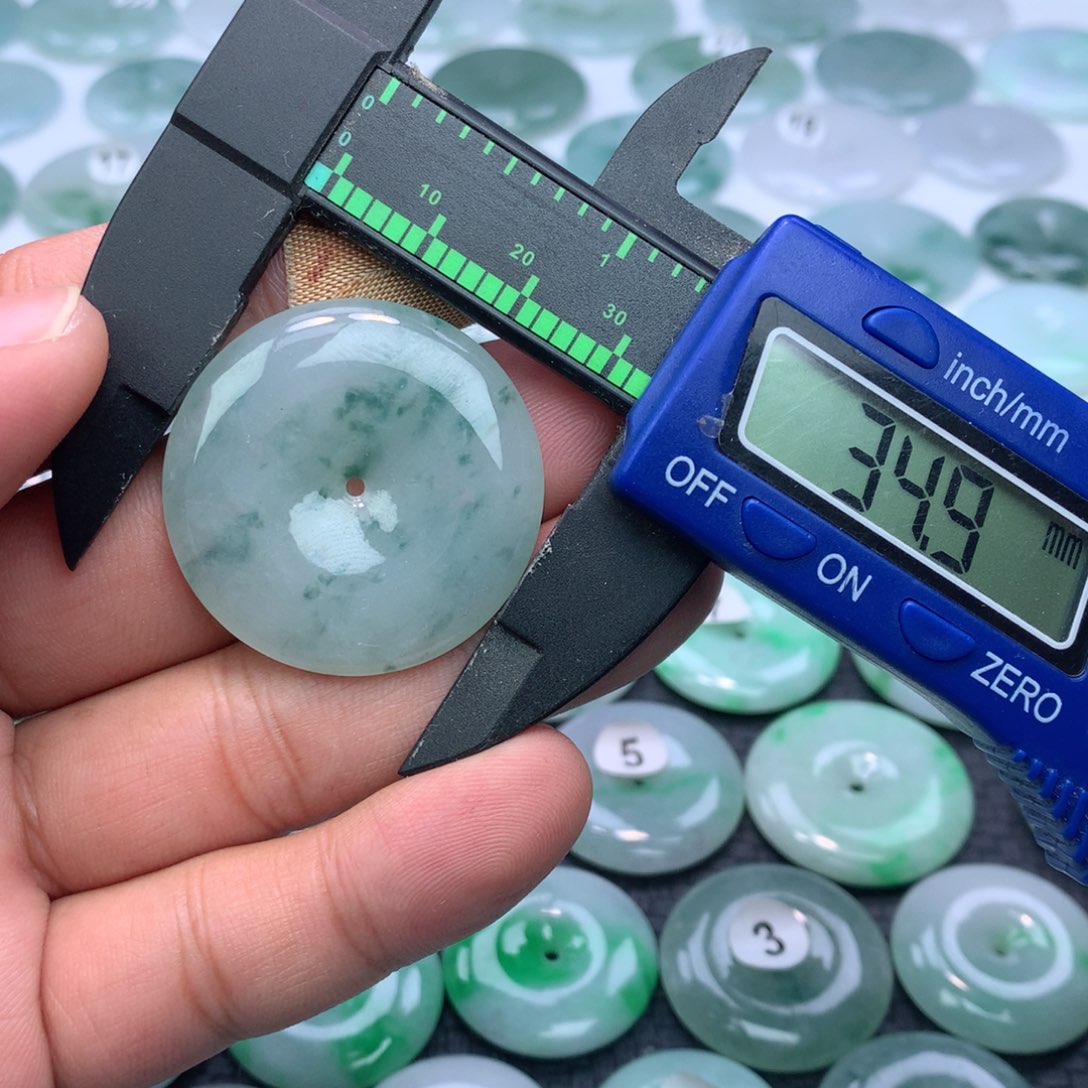 翡翠颈饰未镶嵌缅甸天然A货翡翠